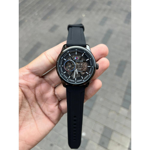 Tomm y Hilfiger Automatic Silicone