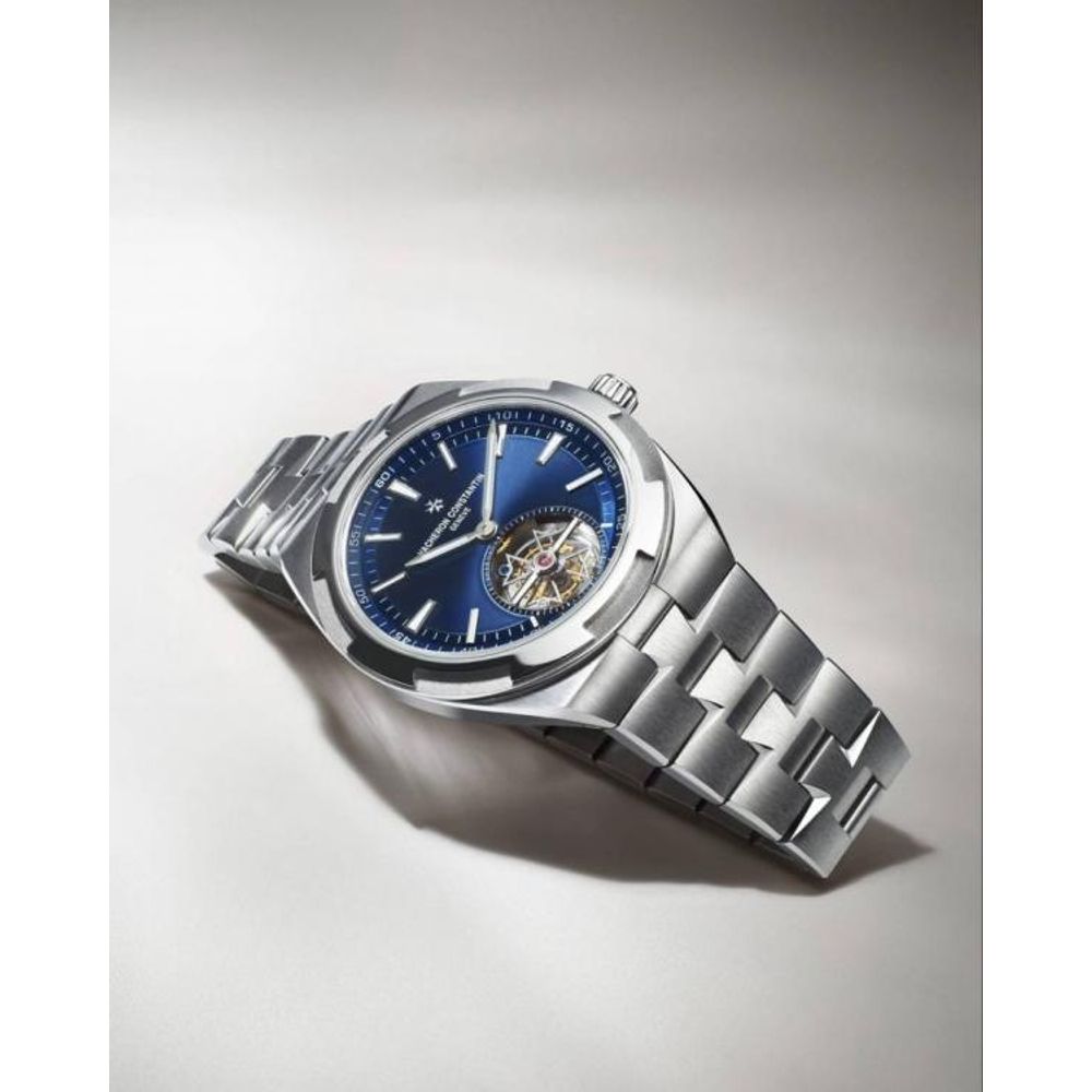 Vachero_on Constantin Overseas Tourbillon silver blue