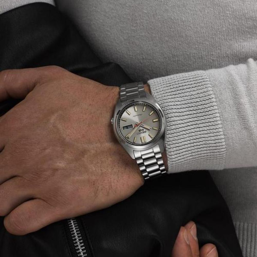 Seiko_o 5 Sports SNXS Automatic silver Gray