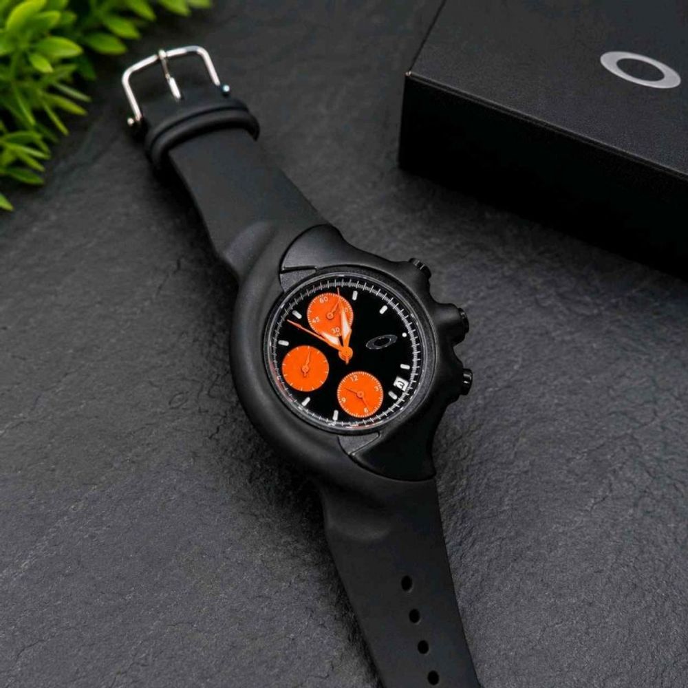 OAKLE_Y DETONATOR ALL WORKING QUARTZ ( 009 )