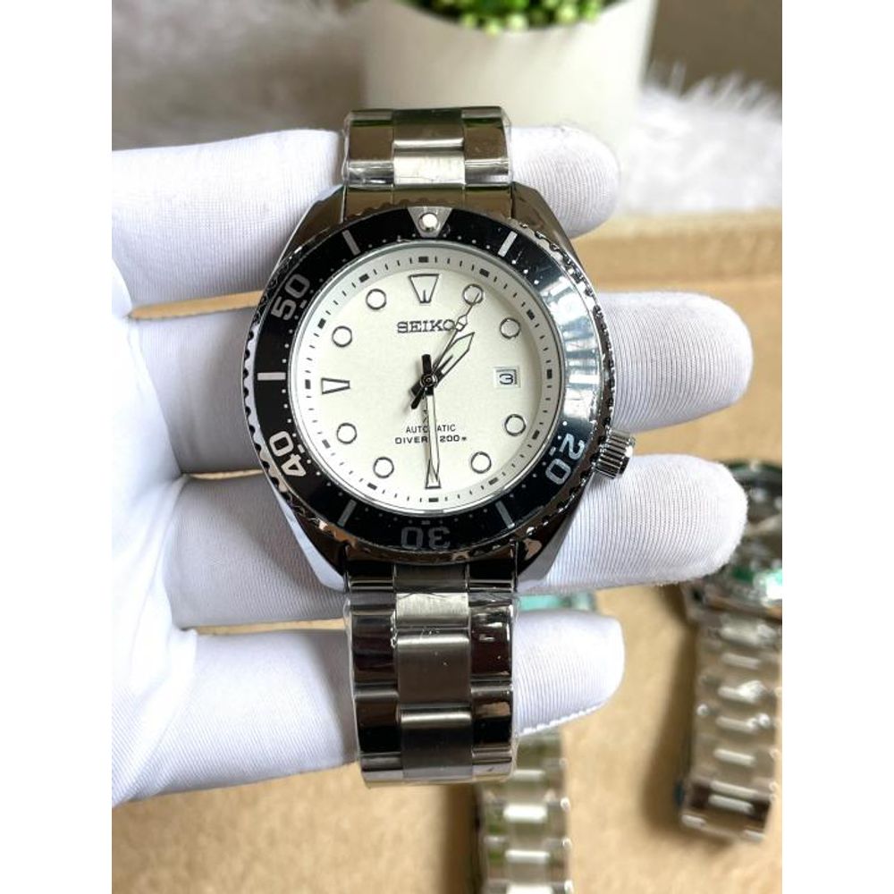 Seiko Prospex Asia Pacific Silver White AT498