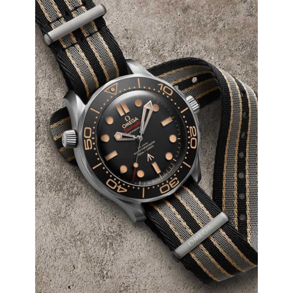 Omegha Seamaster Diver 300 Automatic