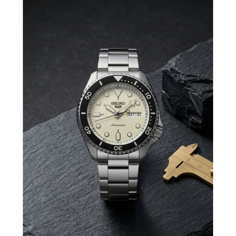 Seiko 5 Sports SRPK31K1
