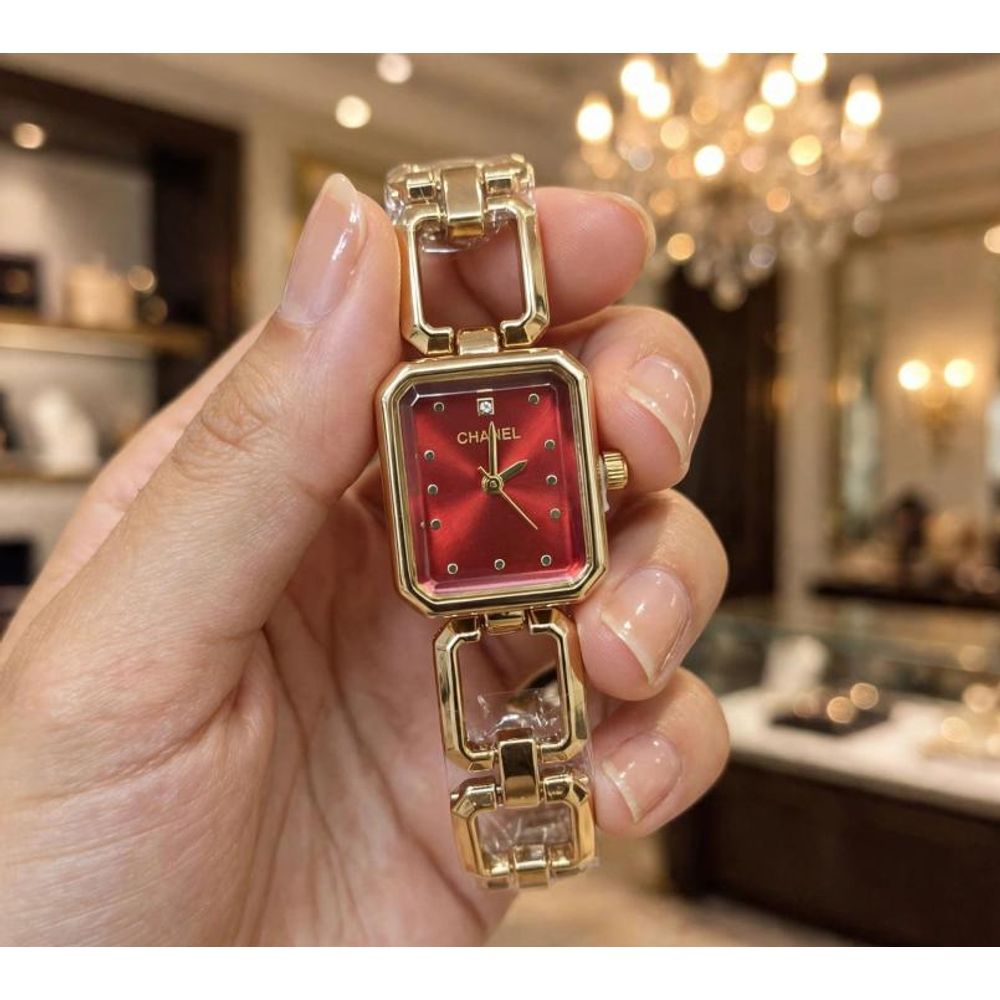 CHENNEL ICONIC GOLD-RED WATCH FOR HER 1082