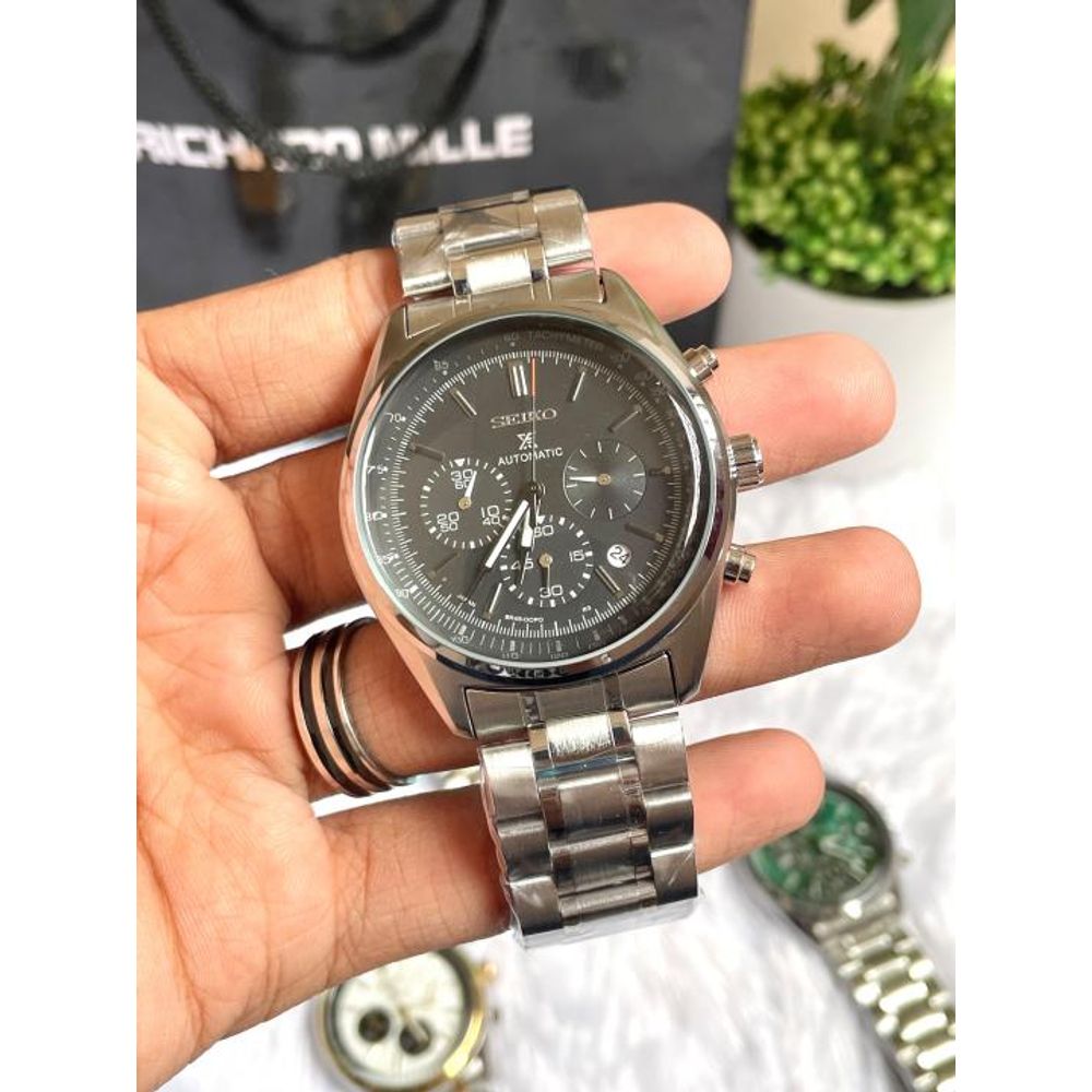 SEIKO PROSPEX CHRONOGHRAPH SILVER BLACK DIAL AT461
