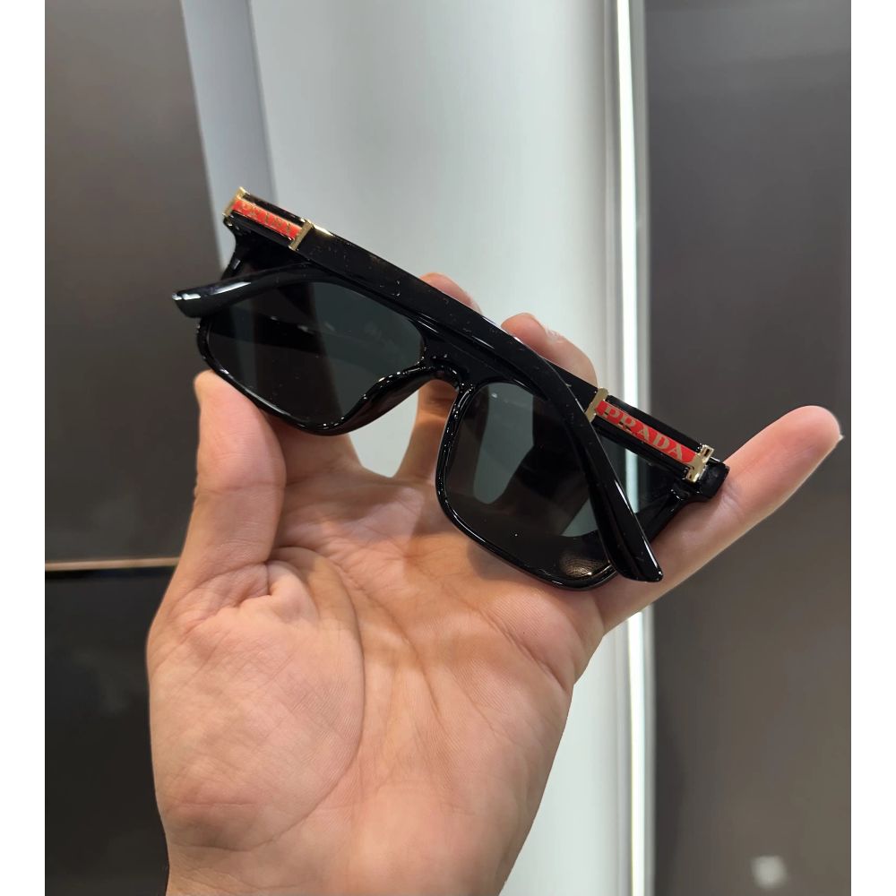 Prad a All Black Premium Shades 2031