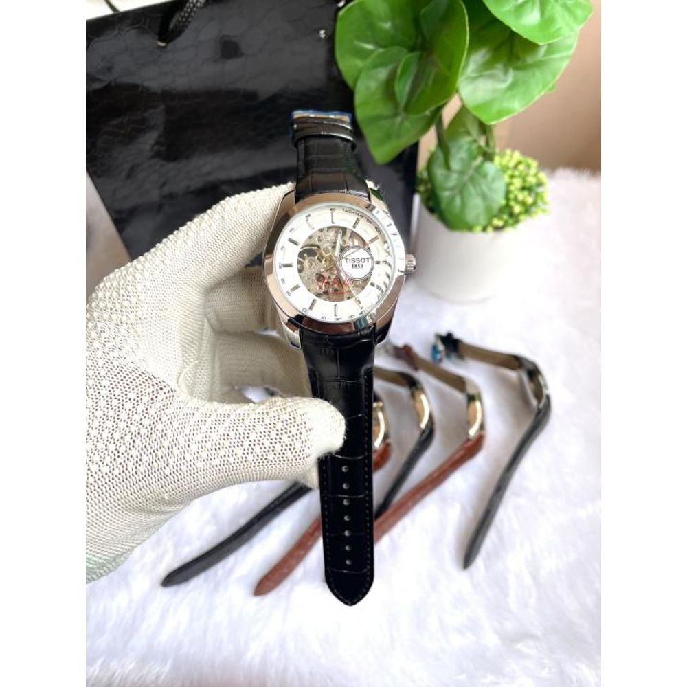Tisot Couturier Automatic Black Silver White AT454