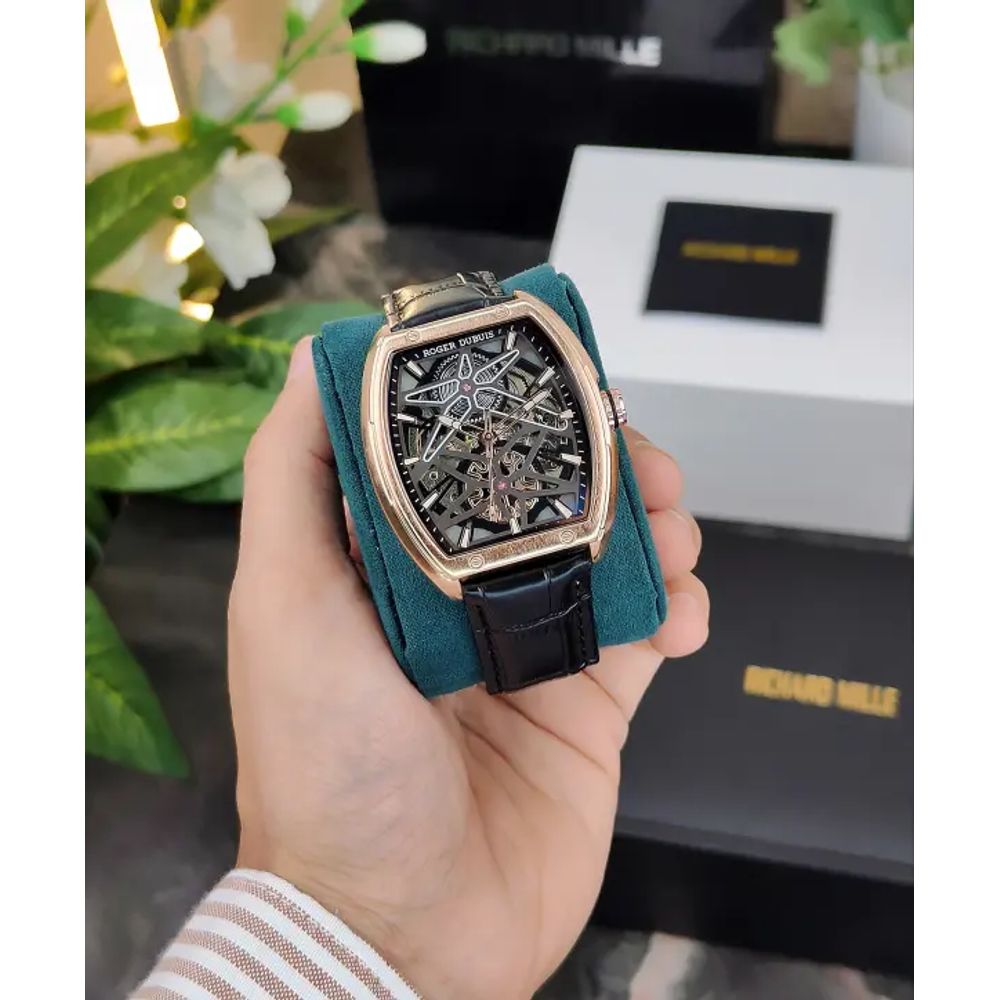 ROGER DUBUISWACH M-875