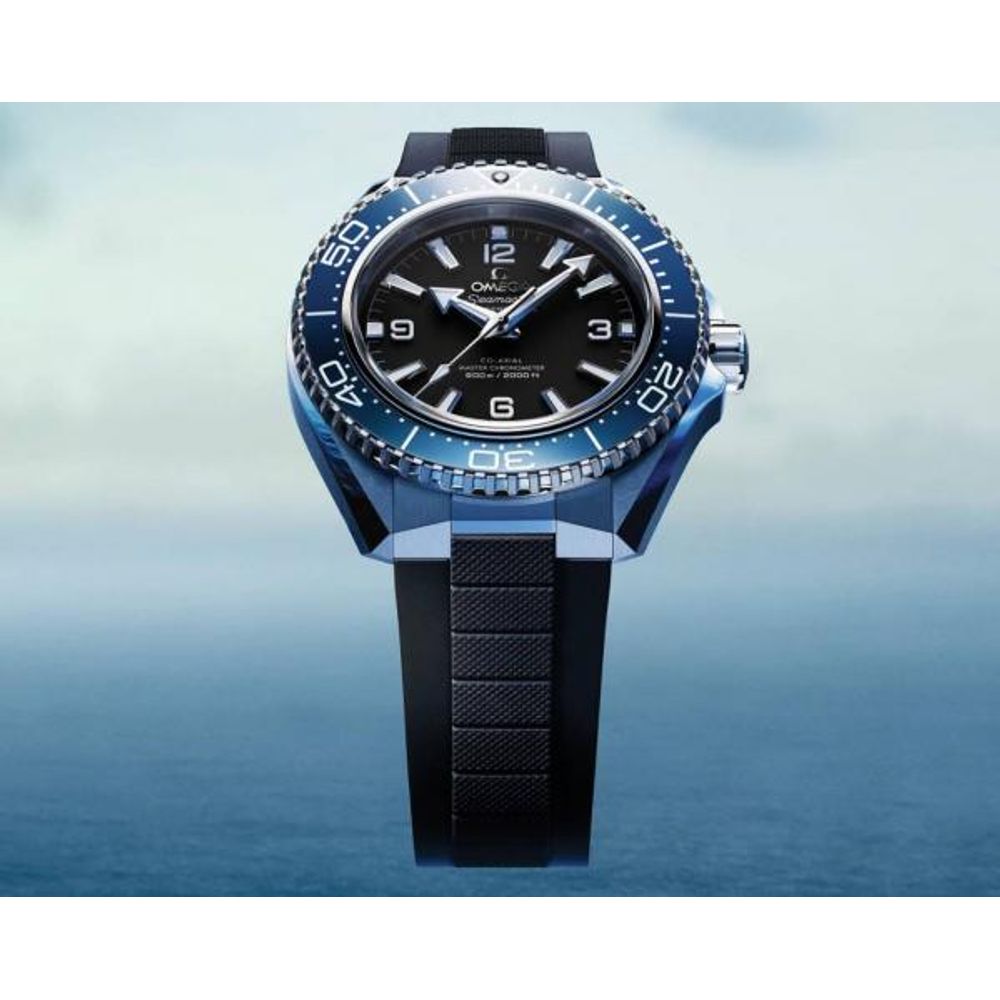 Omegg_a Seamaster Planet Ocean 600M Co-Axial Master Chronometer black blue