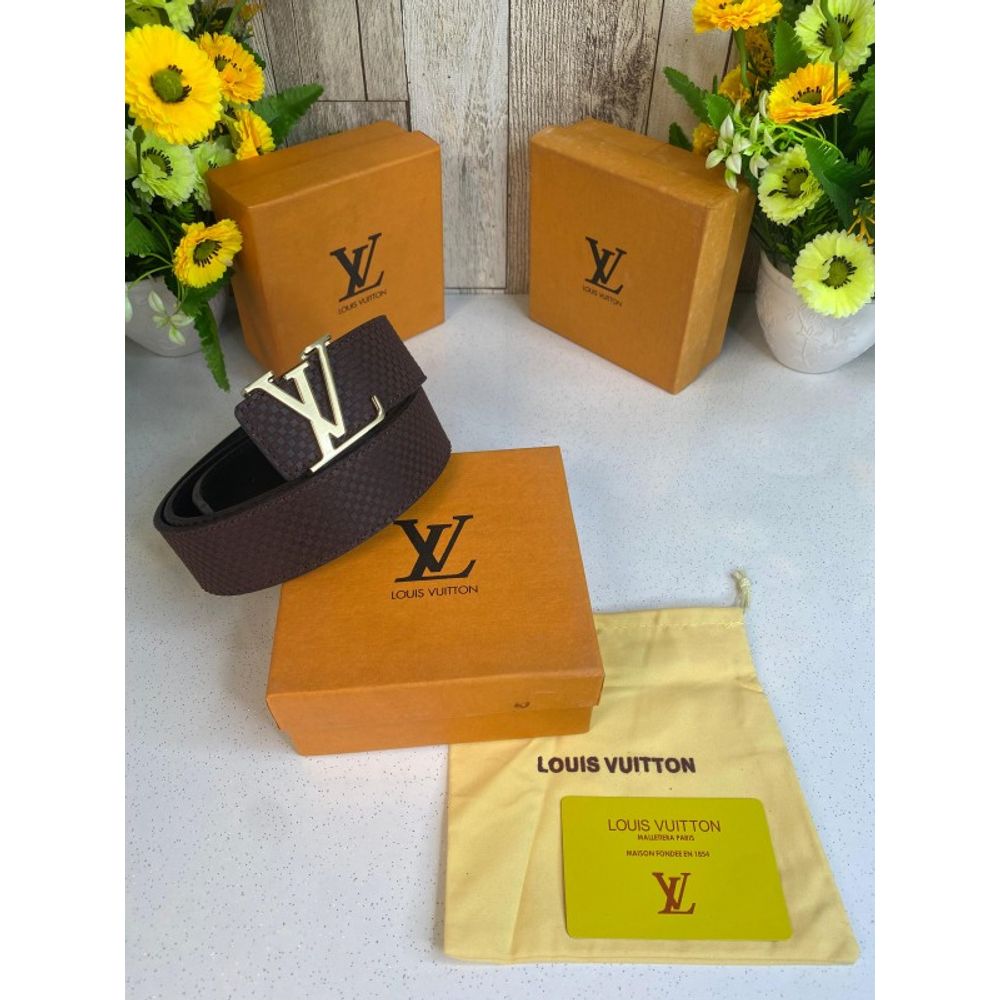 Loius Vutton Embose brown belt wid og box 153