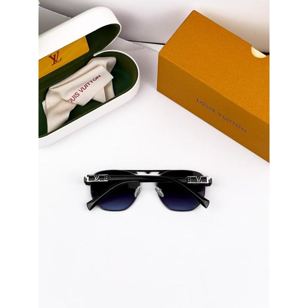 LOIUS VUTTON SUNGLASS D-780