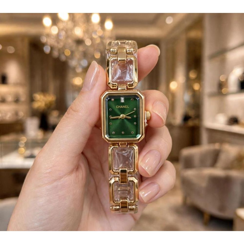 CHENNEL ICONIC GOLD-GREEN WATCH FOR HER 1081
