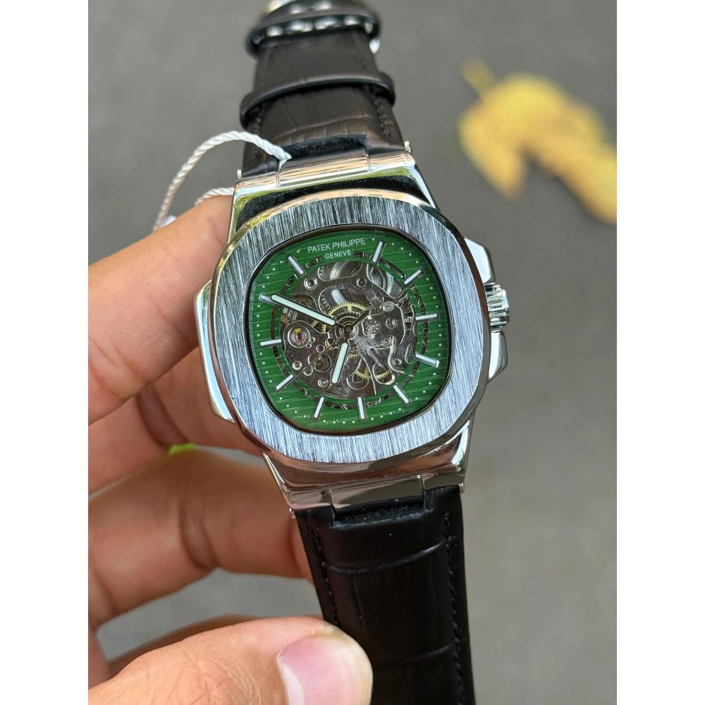 Pate k Phillipe Nautilus Leather Automatic