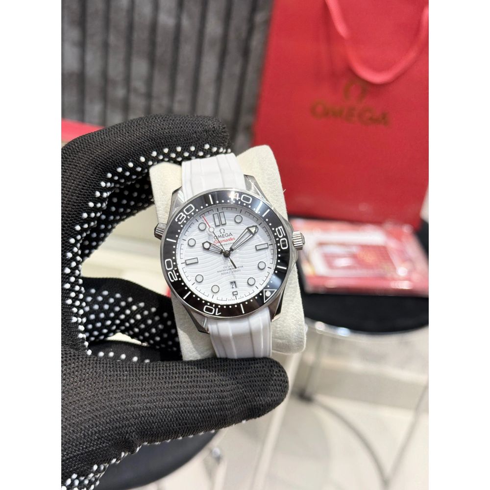 Omega Seaster Diver 300M White Black