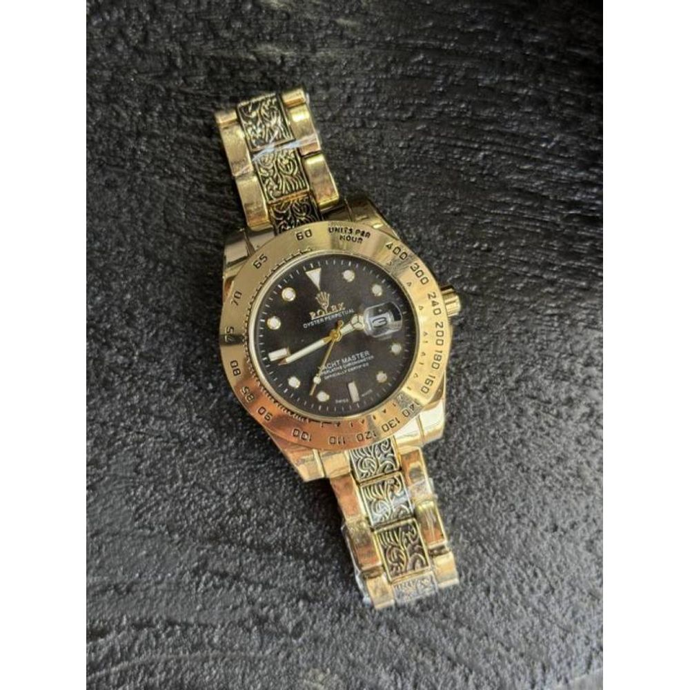 Role Vintage Gold Black Quartz