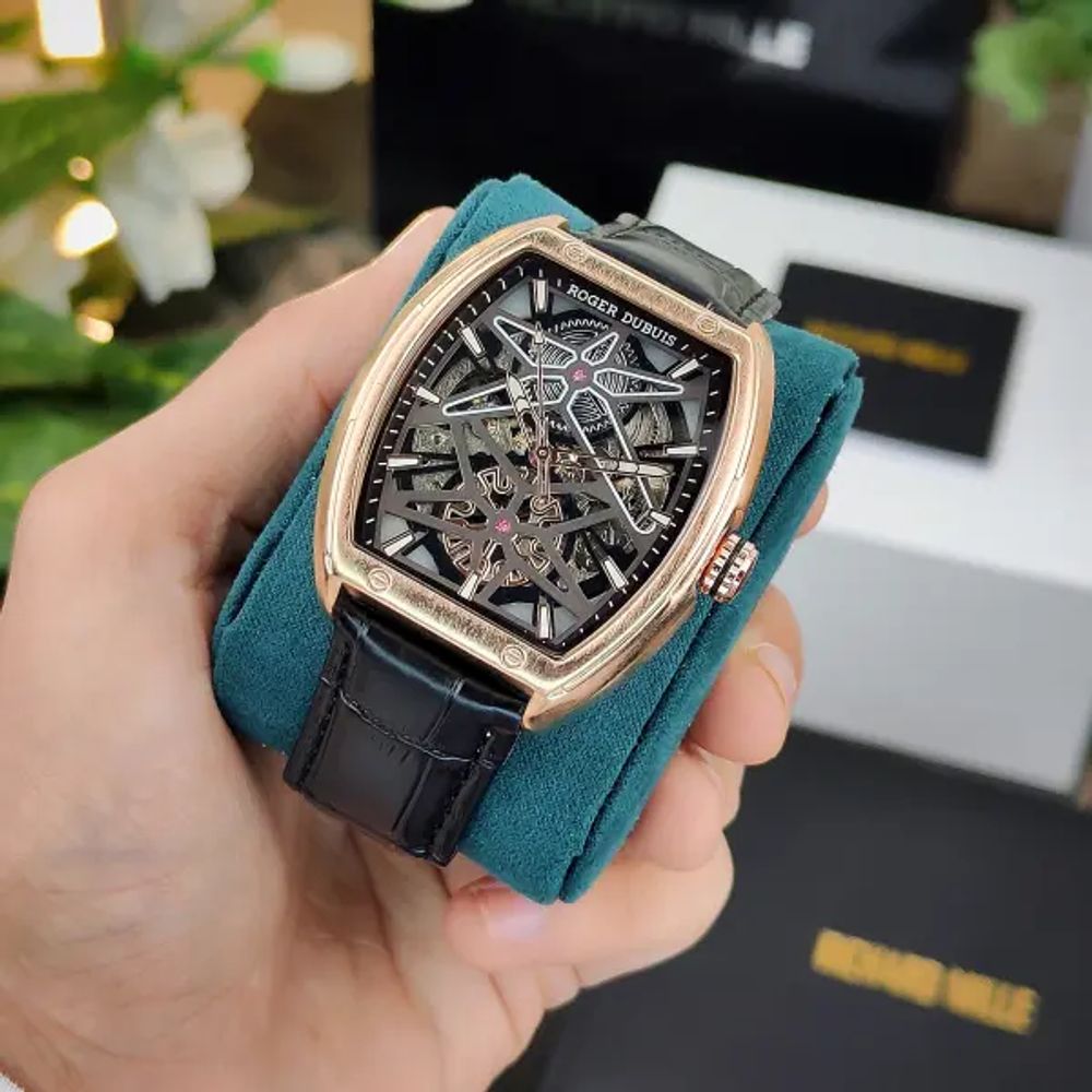 ROGER DUBUISWACH M-875