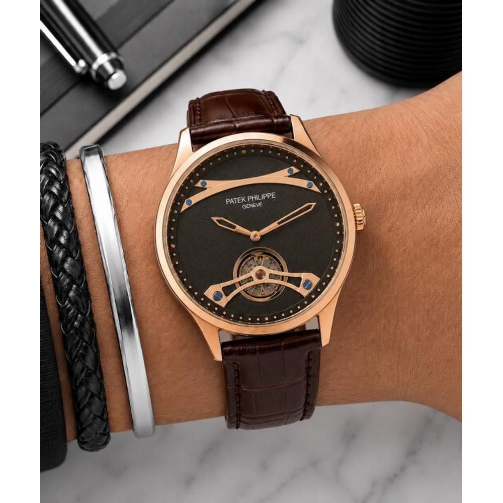 PATEK PHILIPPPE LEATHER AUTOMATIC 509