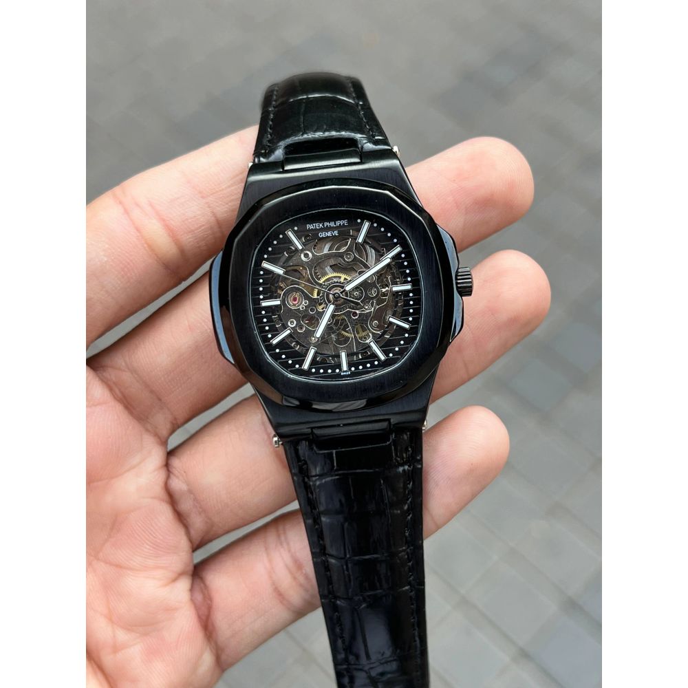 Pate k Phillipe Nautilus Leather Automatic ✓