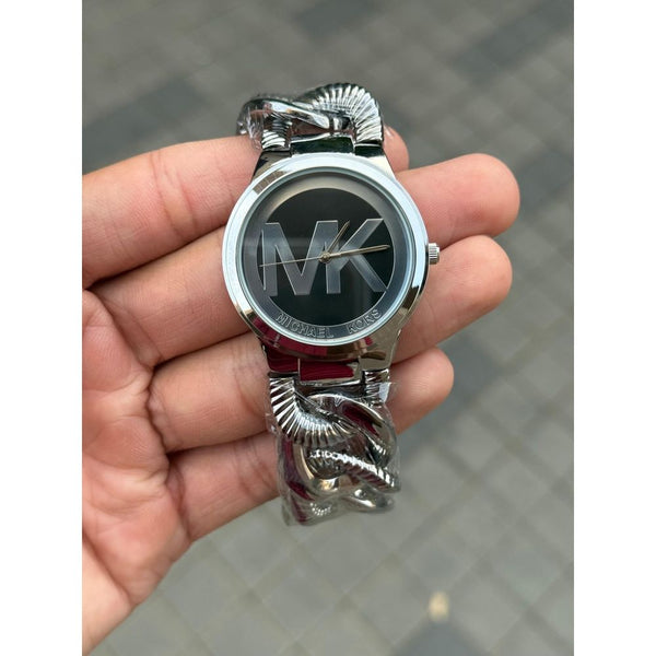 Michael Kor s Women s Silver Black