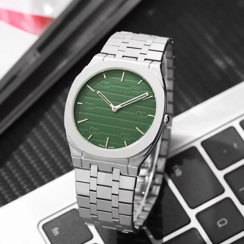 Gucc_i Slim 230