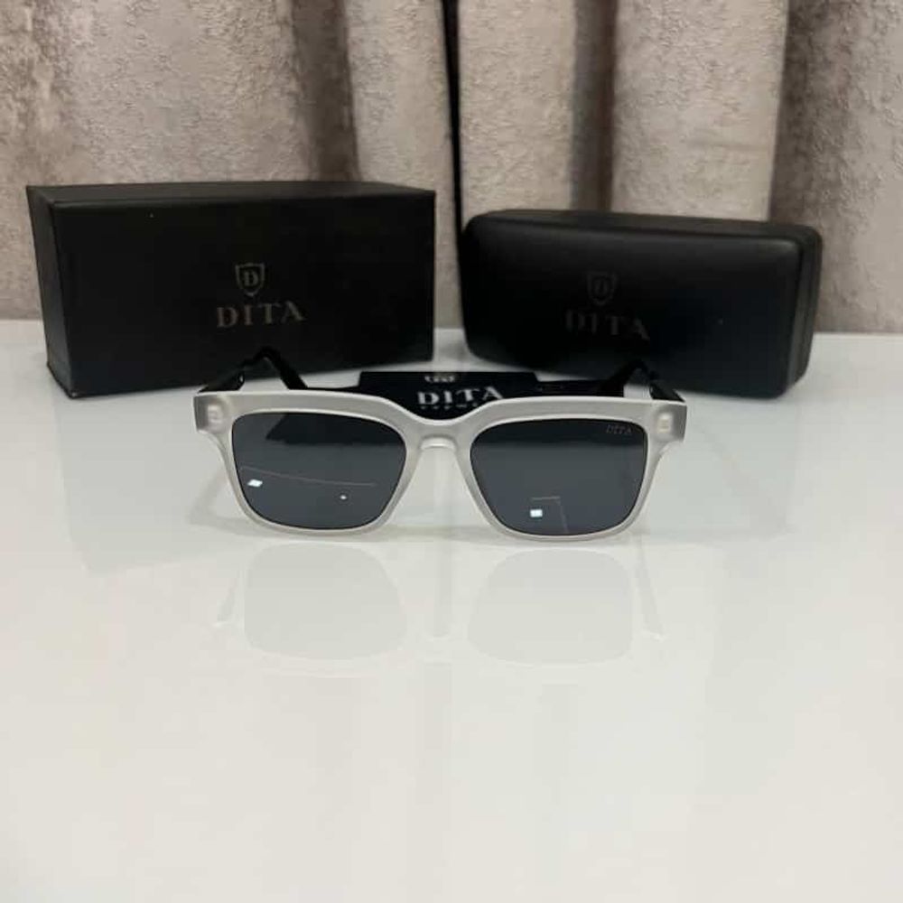 Dita Black With Transparent Designer Black Shade 5526