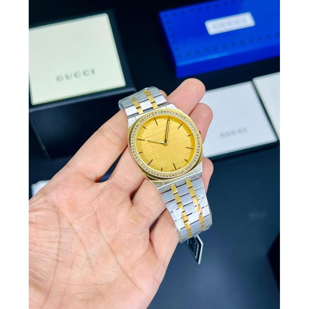 GUCHI WATCH M-275