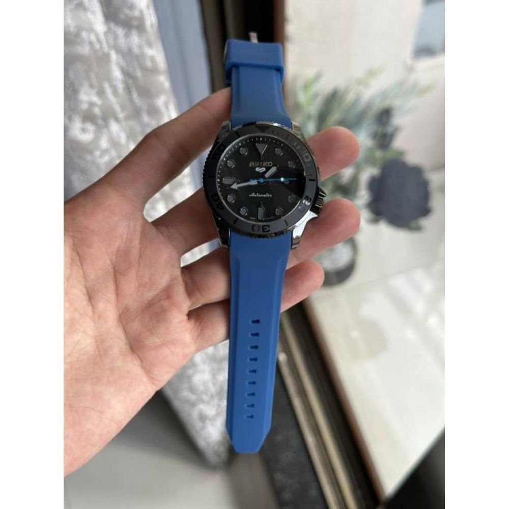 Seiko 5 Sports Quartz Premium watch
