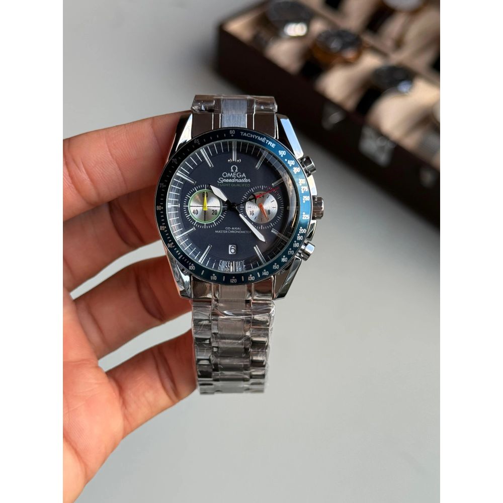 Omeg a Speedmaster Chronograph