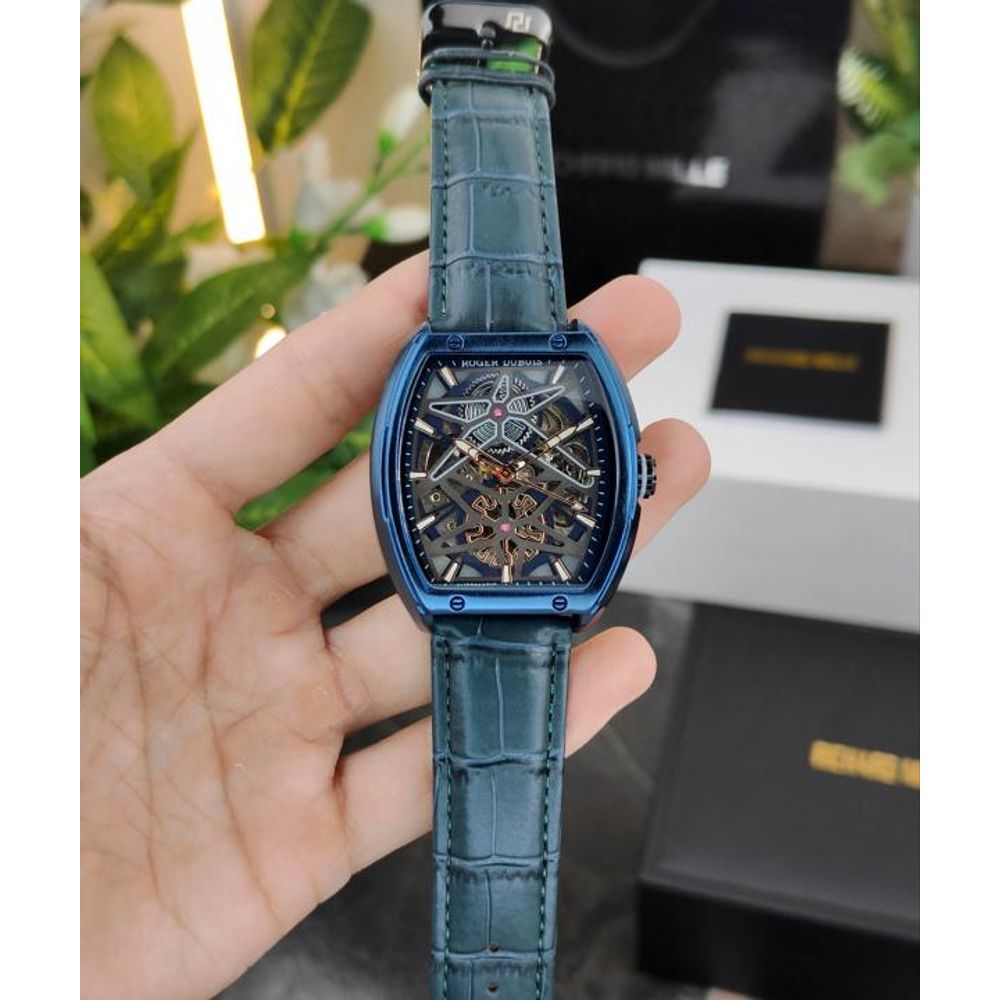 ROGER DUBUI_SWACH M-864