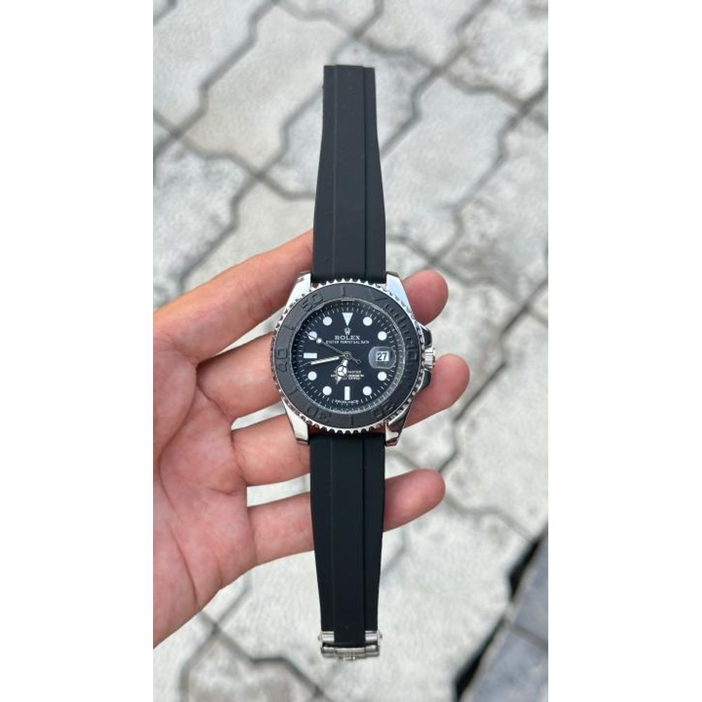 Rollex OYSTER PERPETUAL DATE YACHT-MASTER