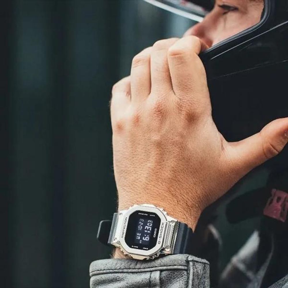 Casio g shock gms5600