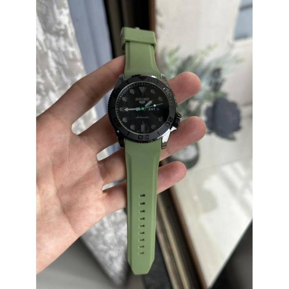 Seiko 5 Premium Watch Heavy Quartz