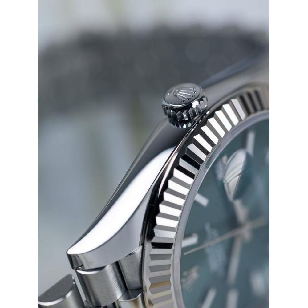 Rolee_x Oyster Perpetual Date Just Silver Green