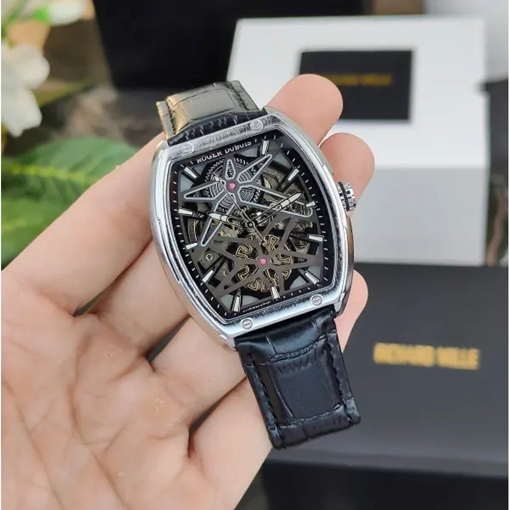 ROGER DUBUISWACH M-890