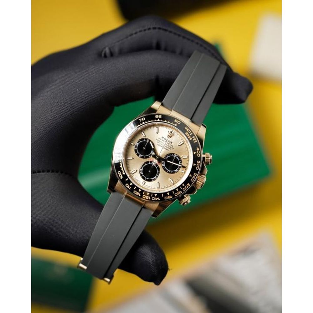 Rollex Oyster Perpetual Daytona Cosmograph Gold