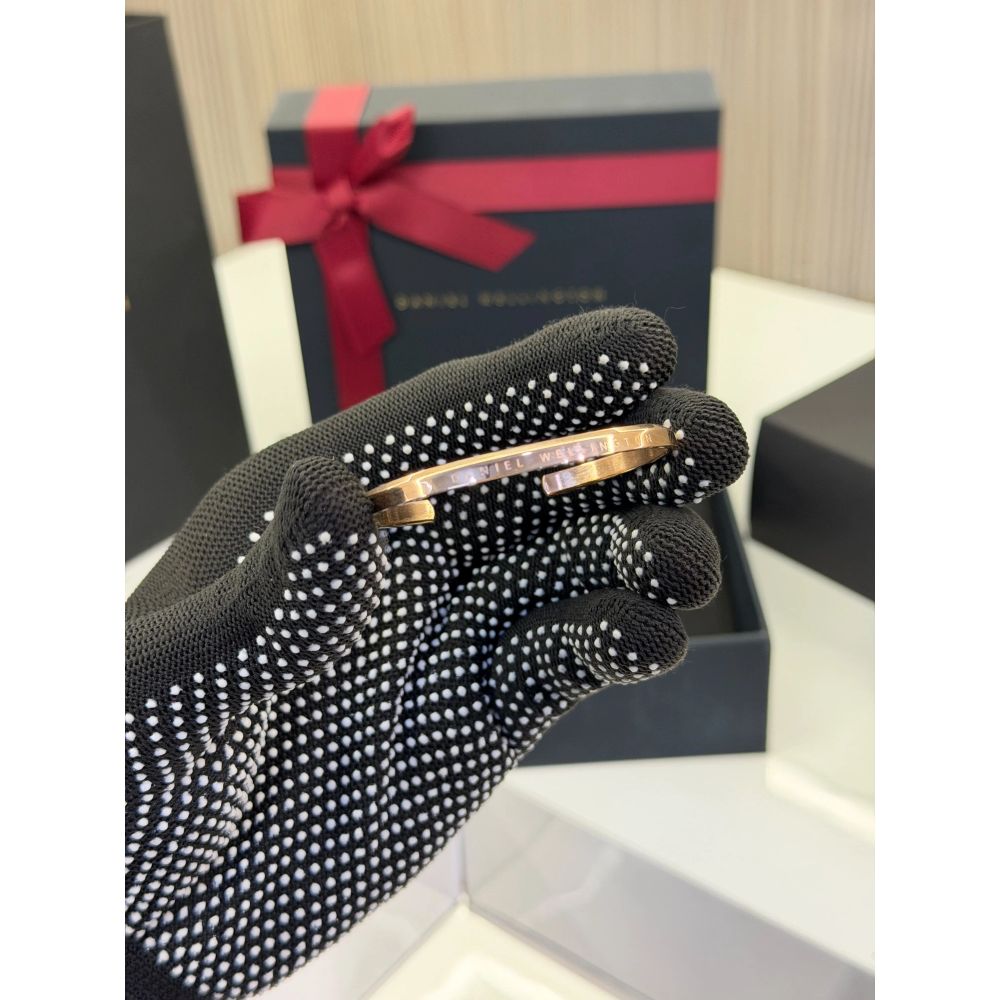 Daniel Wellington Petite Lumine with Classic Rose Gold Bracelet