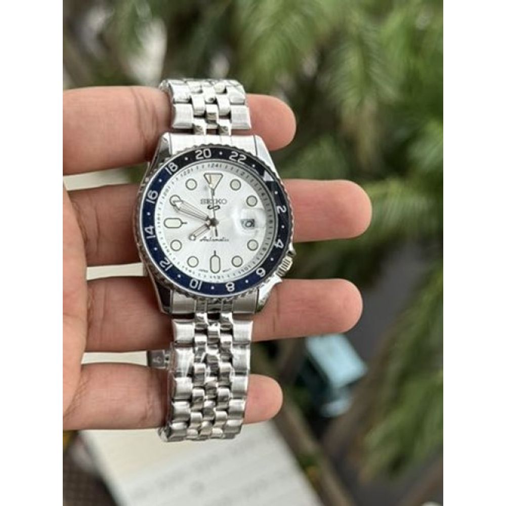 Seiko 5 Sports GMT Quartz