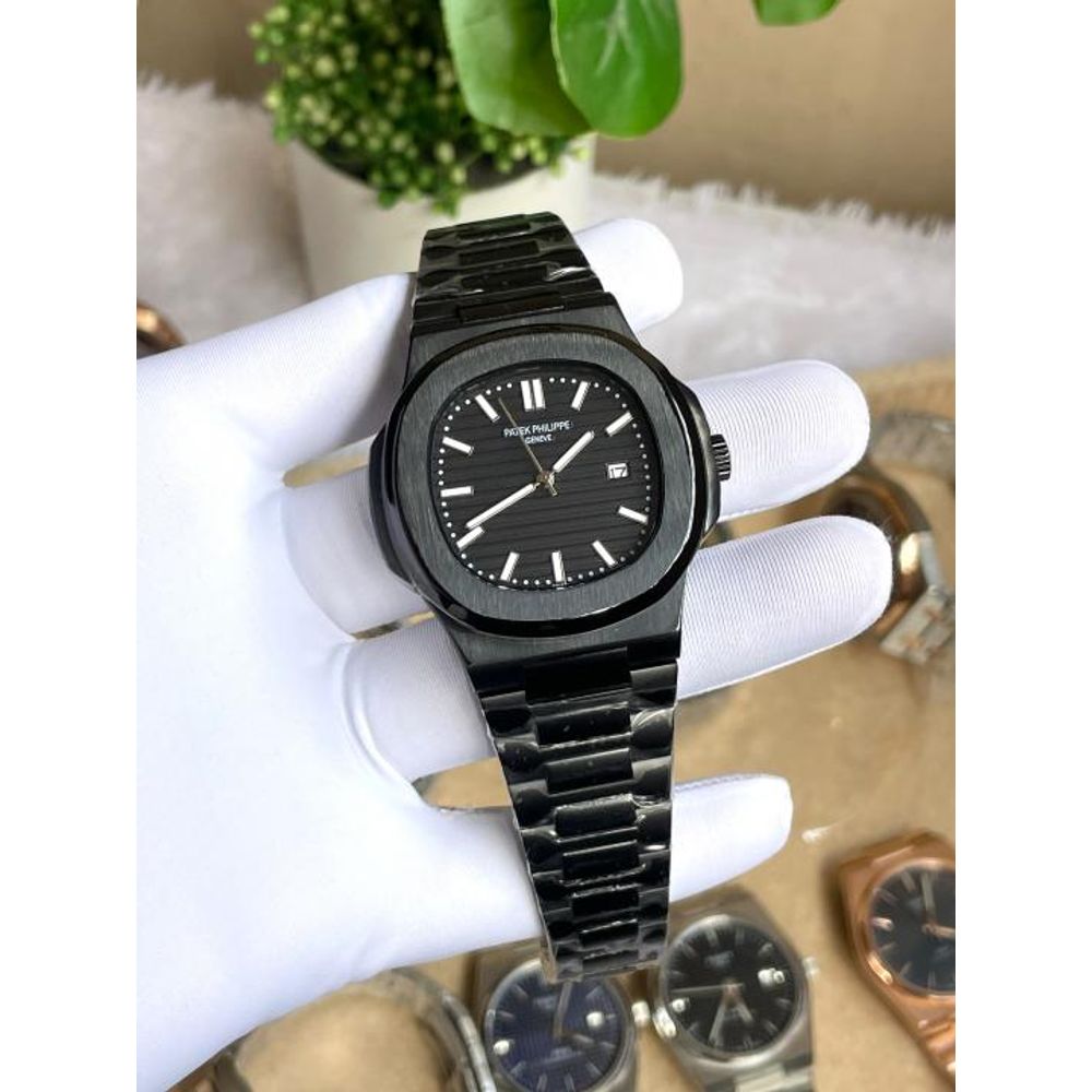 Patek Philipe Nautilus  Premium Quartz Full Black AT470