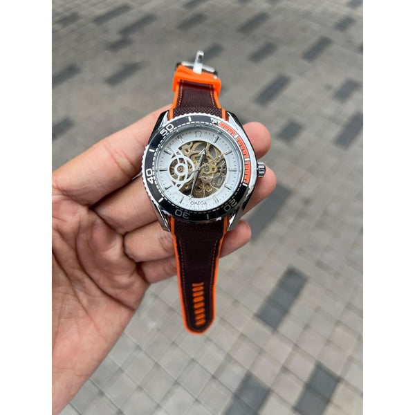 Omeg a Speedmaster Automatic Brown