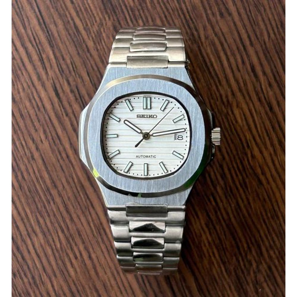 Seiko Nautilus Quartz Steel Quality