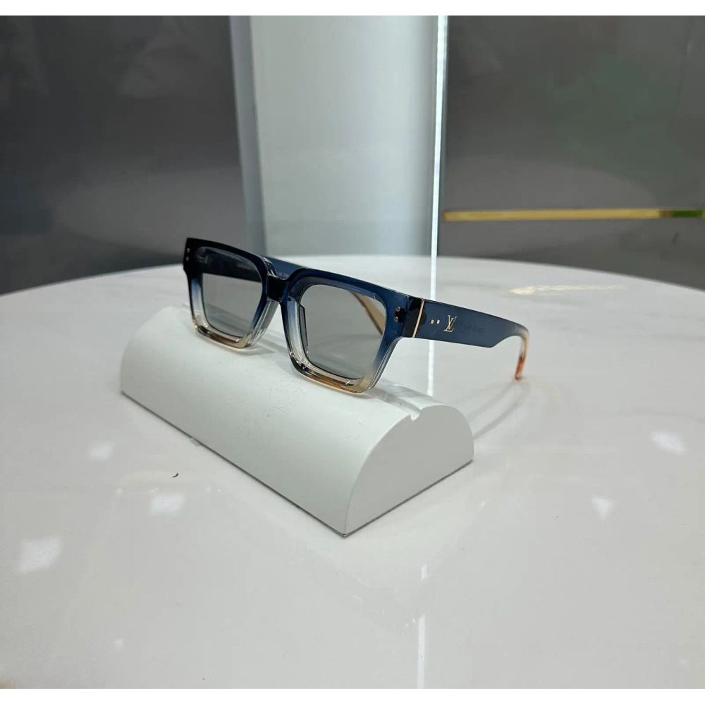 Loui s Vuitto n Ice Blue Premium Shades 104