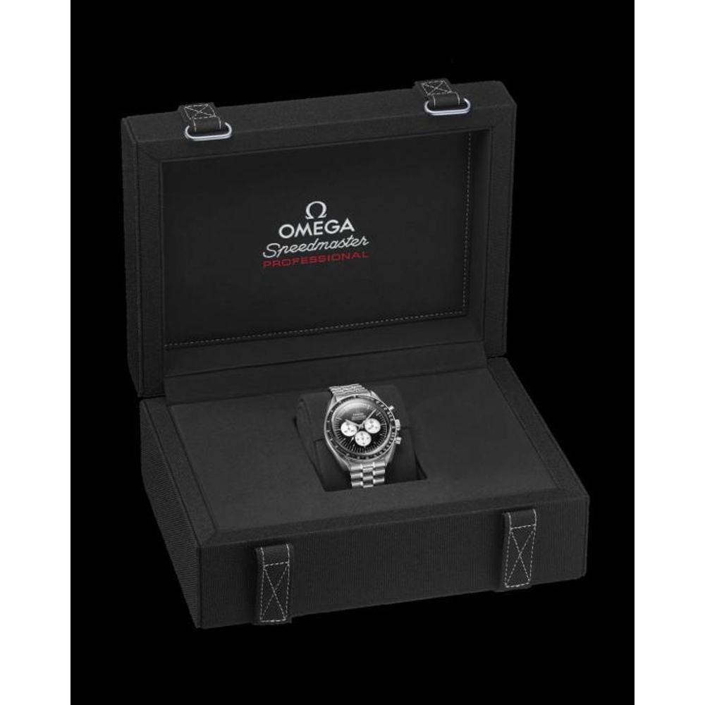 Omegha Speedmaster Moonwatch Professional silver Black white chronograph