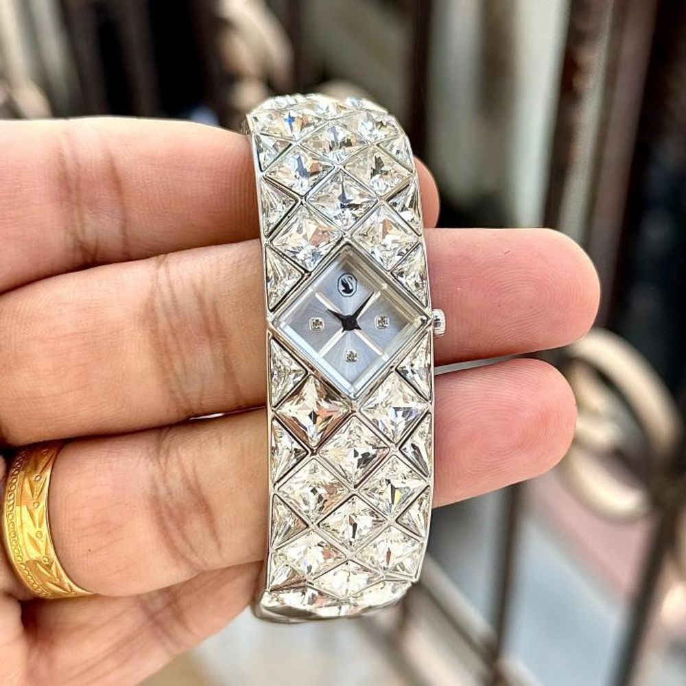 Swarosvk CURIOSA CRYSTAL BRACELET WATCH SILVER WHITE 589