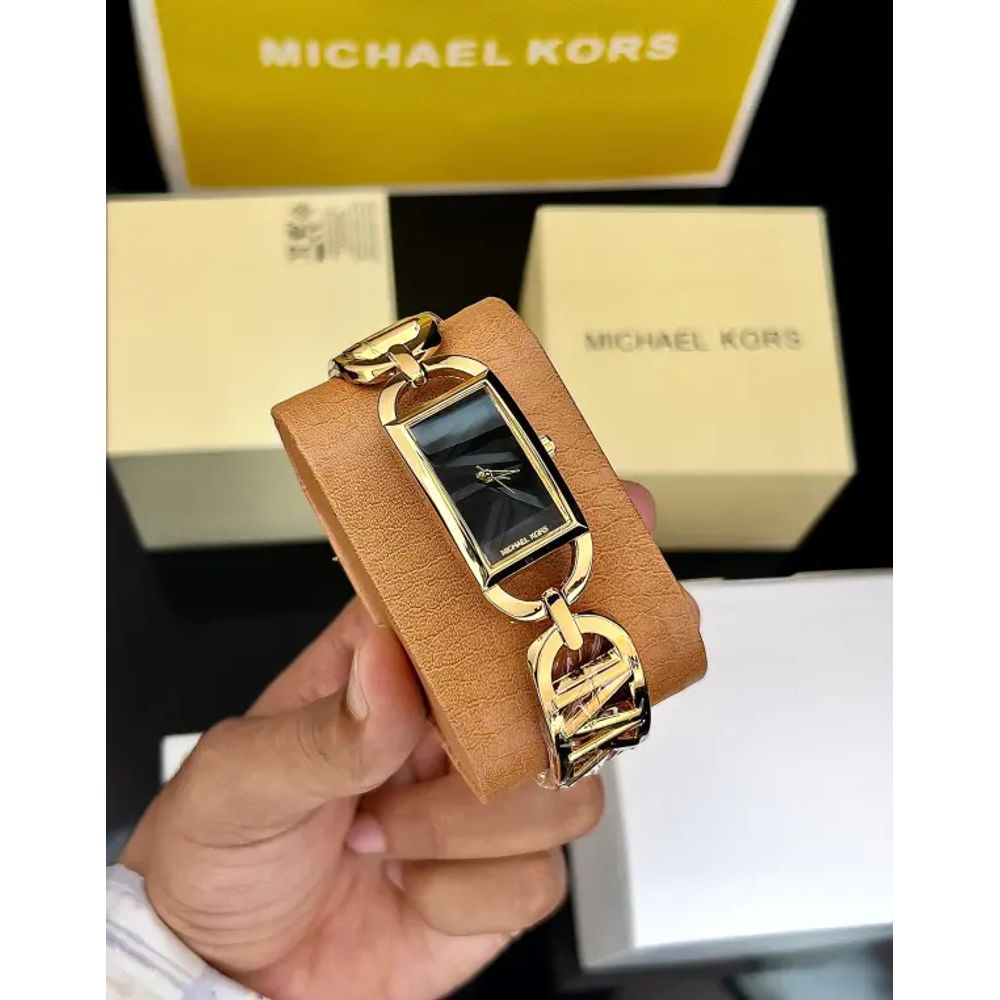 MICHEAL KORS WATCH M-581