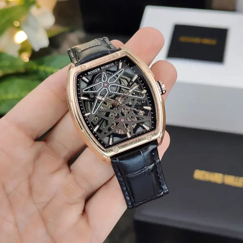 ROGER DUBUISWACH M-875