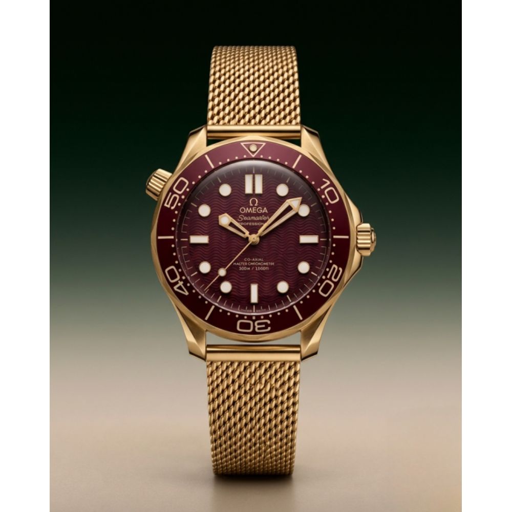 Omegha seamaster diver 300M automatic gold