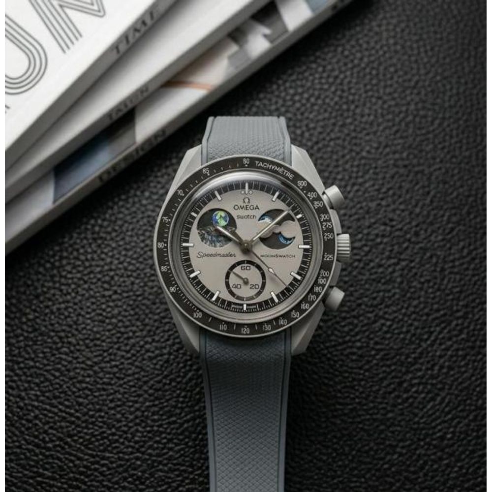 Omegg_a Moon Watch Limited Edition