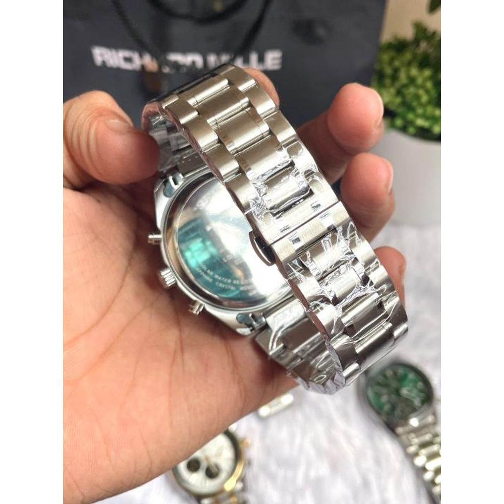 SEIKO PROSPEX CHRONOGHRAPH SILVER BLACK DIAL AT461
