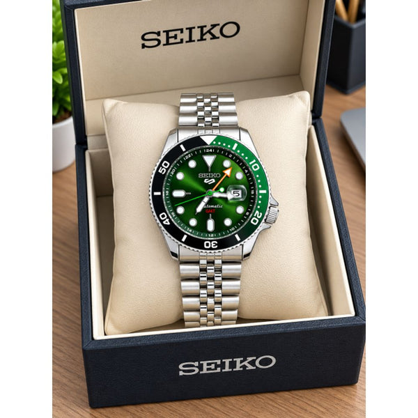 Seiko Sports GMT A Open Back 4 Hand Green Dial AT438