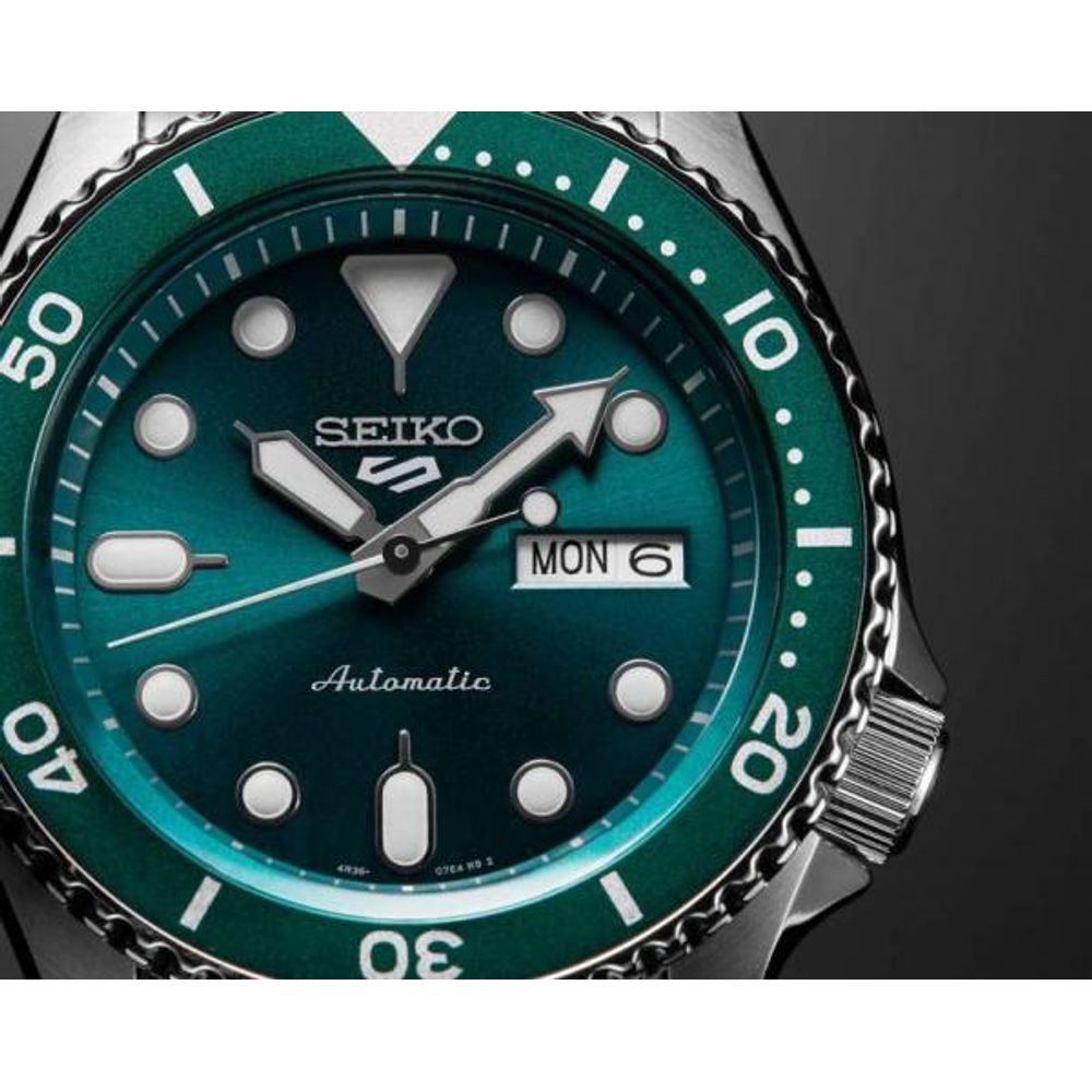 SEIKO GMT DAY DATE SWISS MOVEMENT LIKE AUTO OPEN BACK 1163